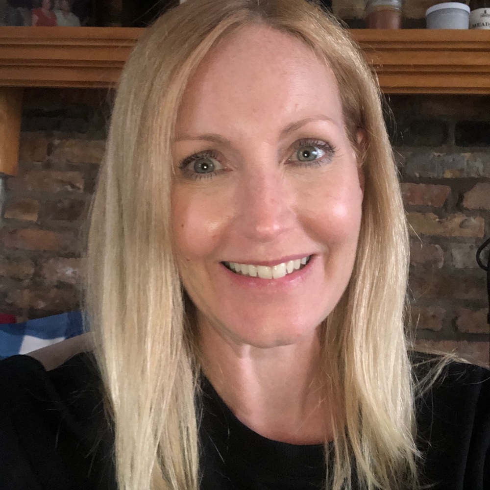 Meet your Posher, Elizabeth